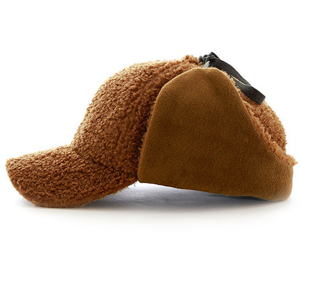 Lnto the arc-shaped brim wool solid color baseball cap with earmuffs